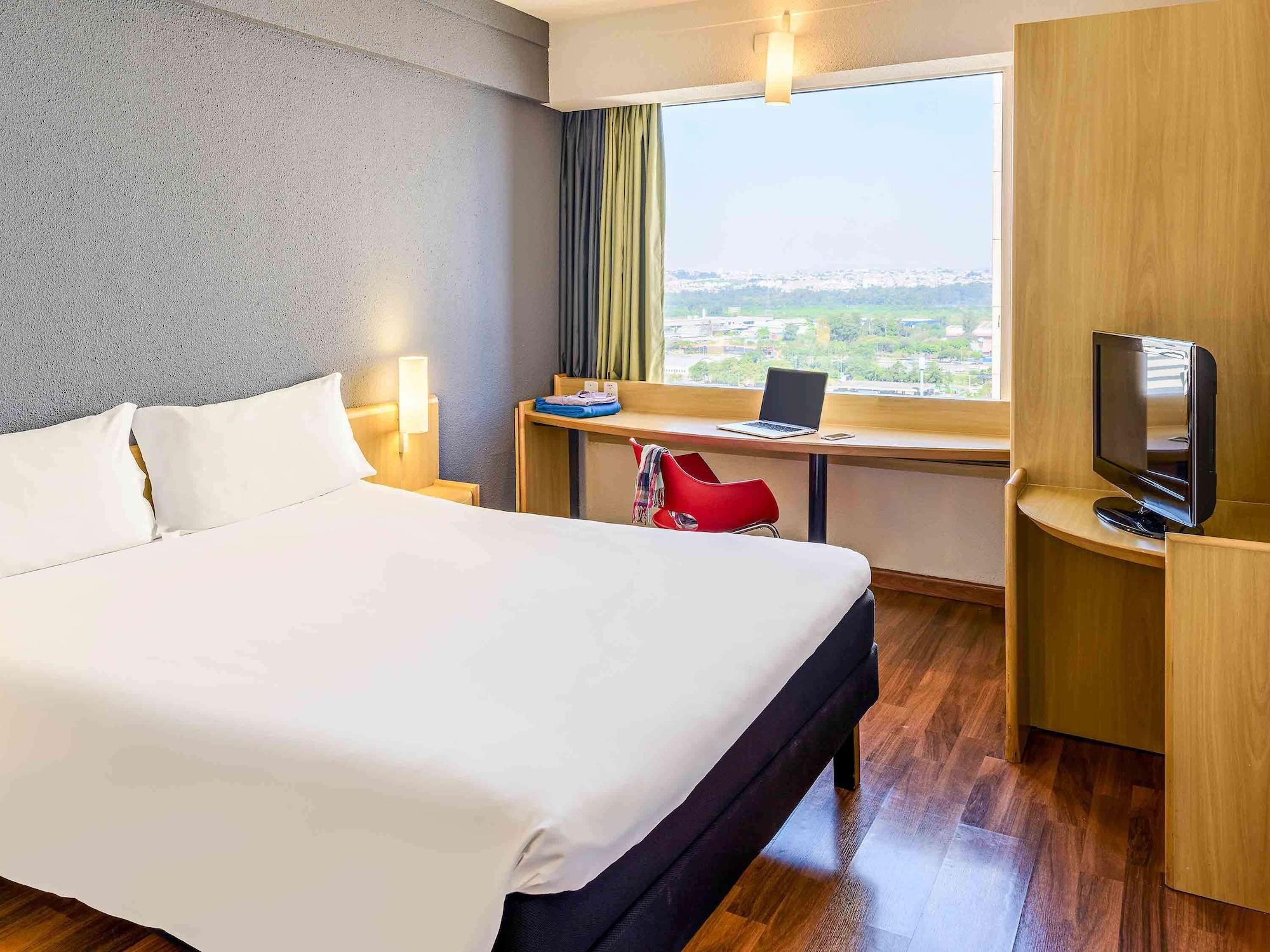 Отель Ibis Guarulhos Aeroporto Экстерьер фото